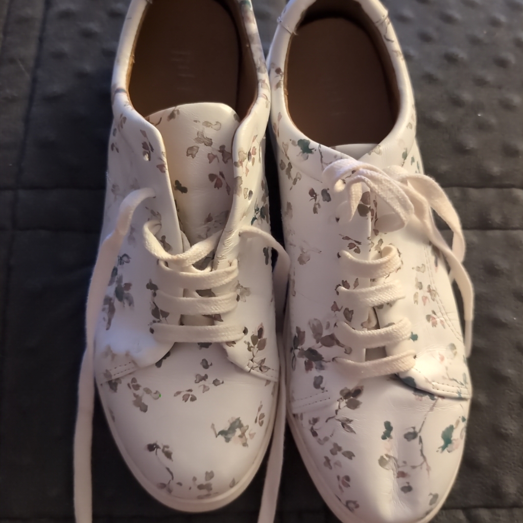Sneaker